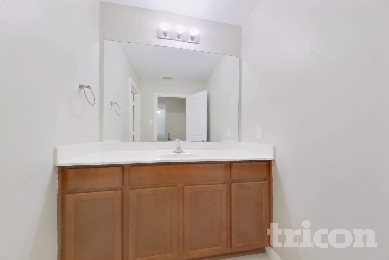 Building Photo - 640 Totem Trail Dr