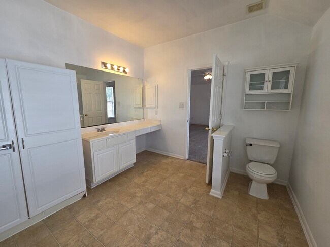 Building Photo - 21526 Oakbridge Park Ln