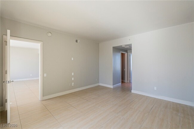 Building Photo - 222 Karen Ave