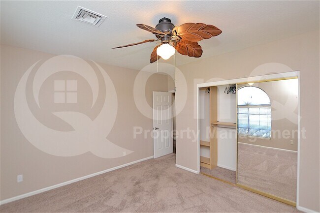 Building Photo - 510 S Lagoon Dr