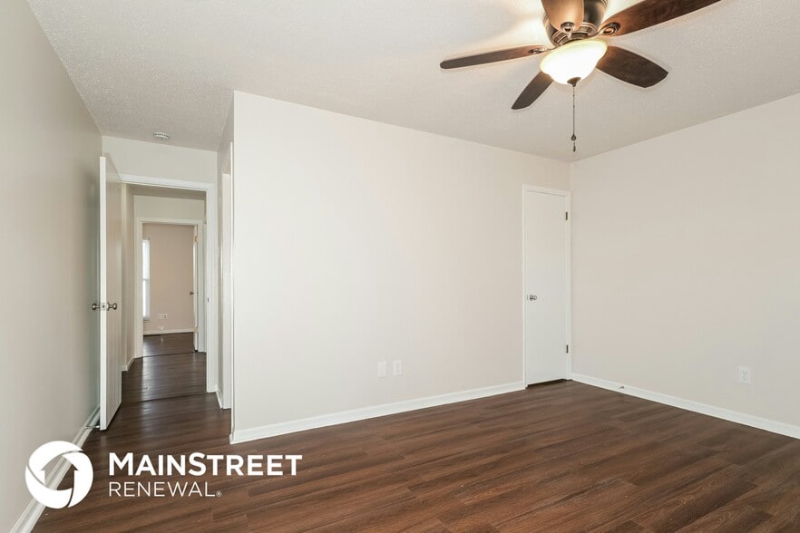 Building Photo - 4031 Les Cherbourg Ln