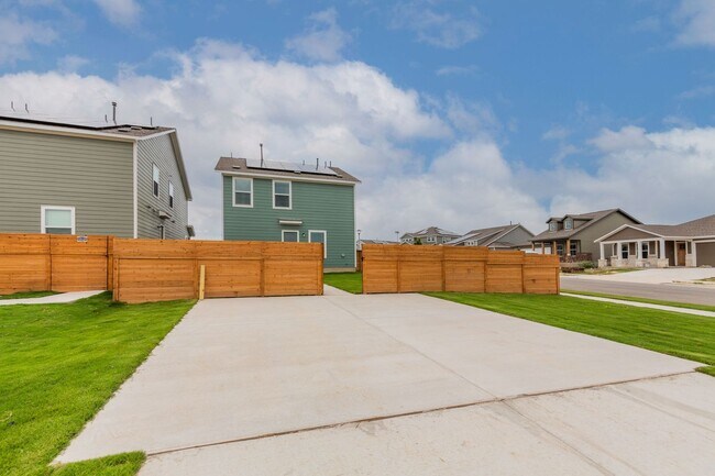 Building Photo - 252 Patagonia