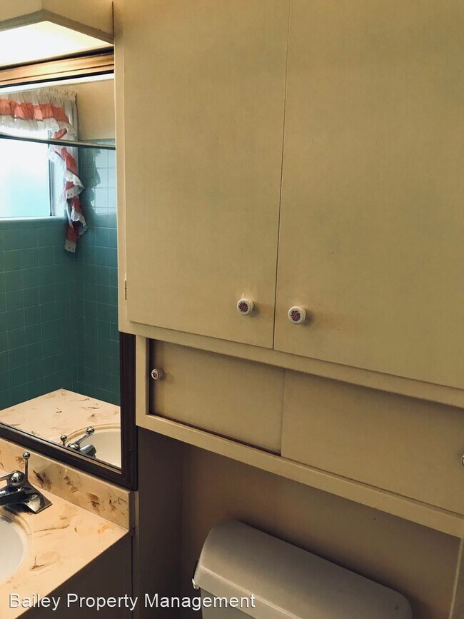 Building Photo - 2 br, 1.5 bath House - 49 Grandview