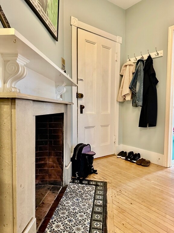 Building Photo - 49 Grove St