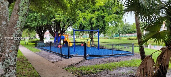 Building Photo - 12124 St.Andrews Pl