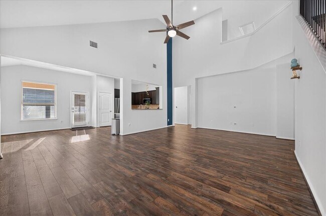 Building Photo - 617 Cortona Ln