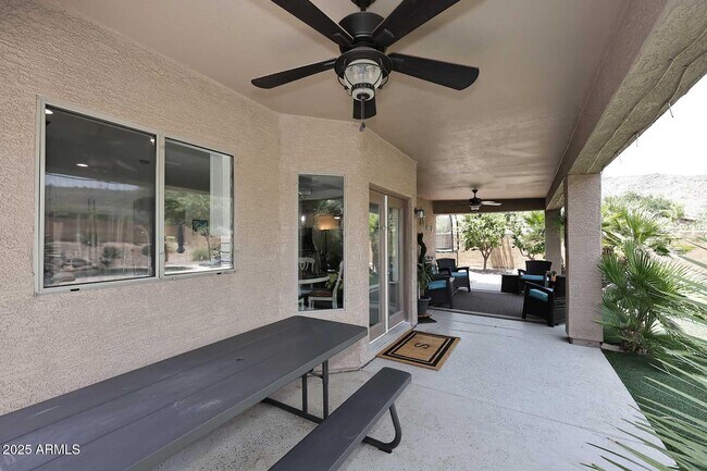 Building Photo - 25829 N 41st Dr