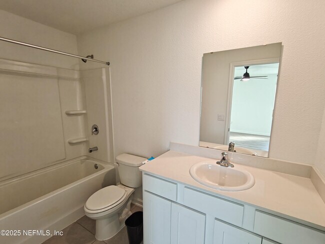 Building Photo - 114 Summer Moon Dr