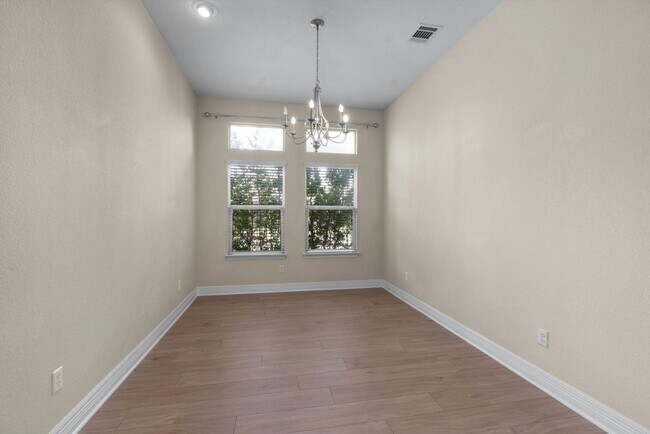 Building Photo - 4-Bedroom Home in Rancho Sienna for Rent