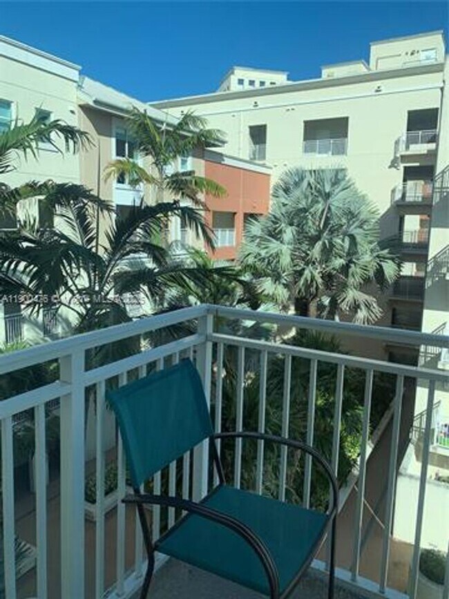 Building Photo - 7275 SW 90th St