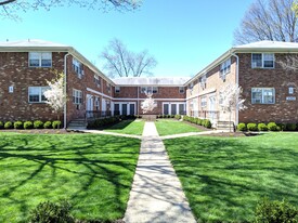 Building Photo - Montclair Gardens