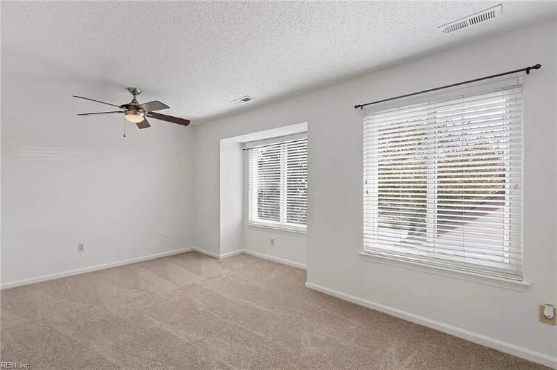 Building Photo - 732 Hecate Dr