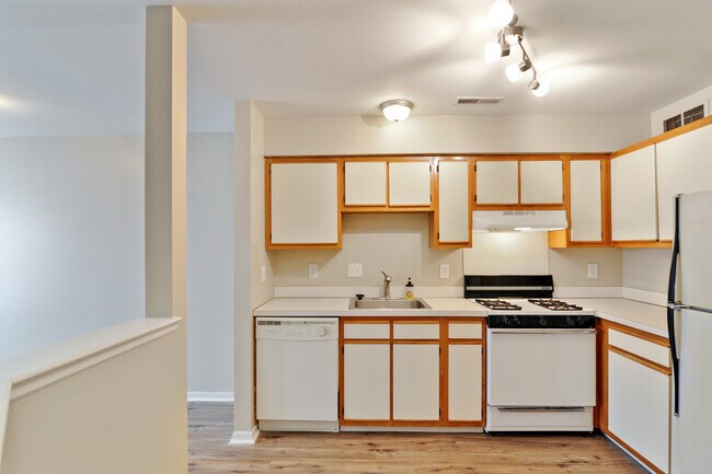 Building Photo - 154 Periwinkle Dr