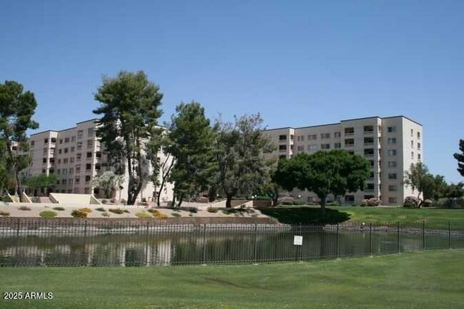 Building Photo - 7970 E Camelback Rd