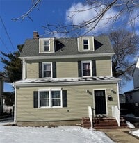 Building Photo - 87 Cruikshank Ave