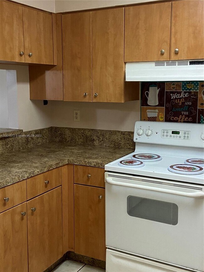 Building Photo - 14961 SW 82nd Ln