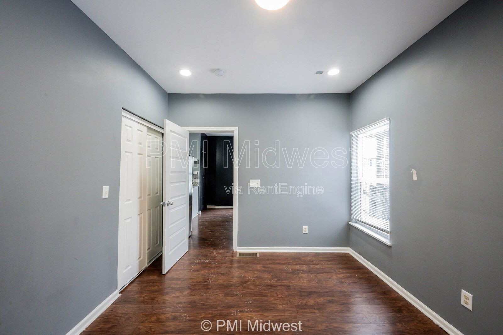 Building Photo - 3159 E Washington St