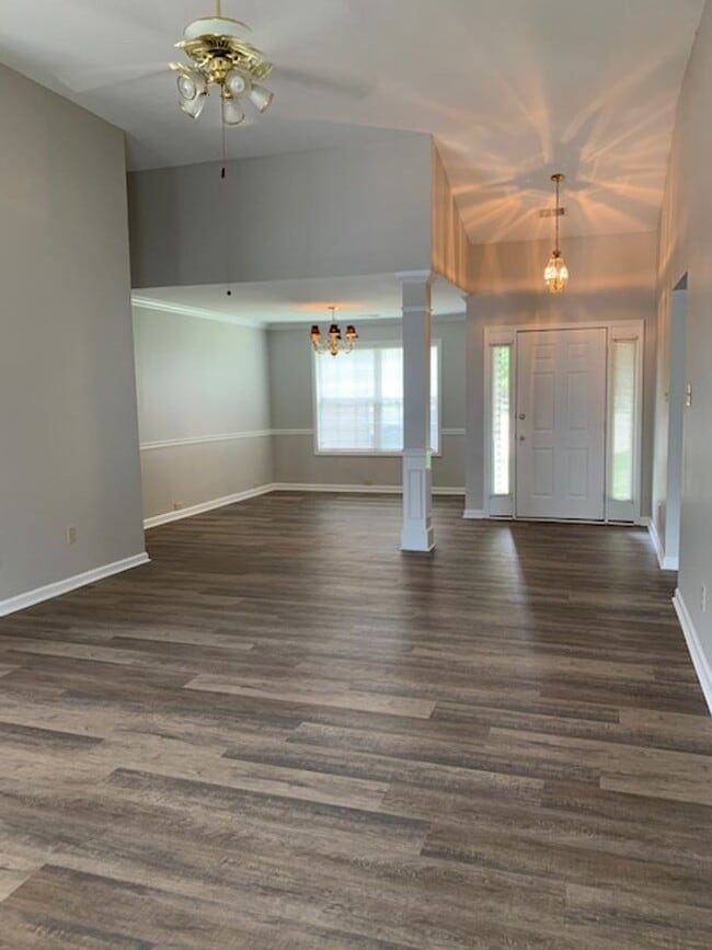 Building Photo - Canterfield Ranch Home      250721