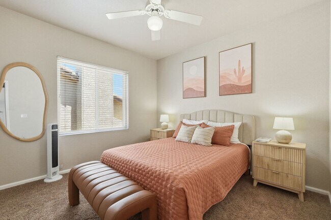 Building Photo - Furnished Desert Oasis| Pool, Bar and Mountain Views