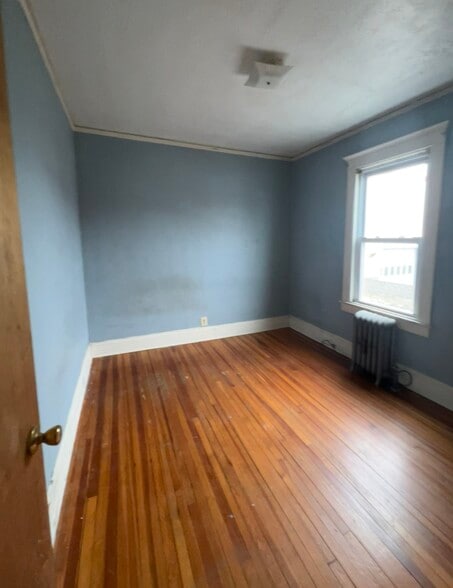Building Photo - 210 Volkert St