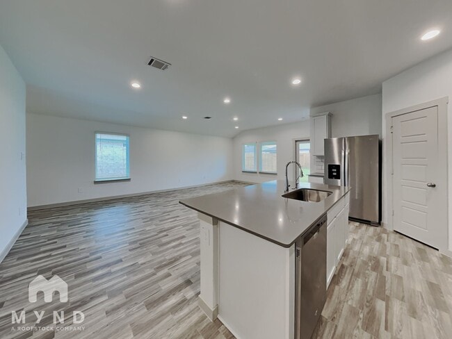 Building Photo - 7815 Cattleman Vly Dr