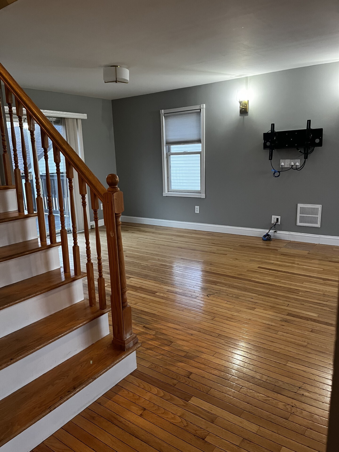 Building Photo - 280 S Boulevard