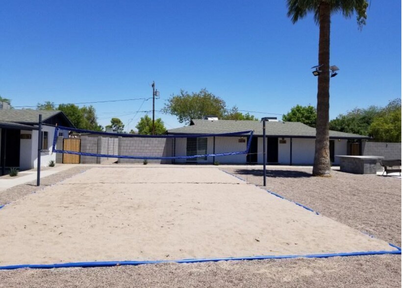 Building Photo - 1156 E Tempe Dr