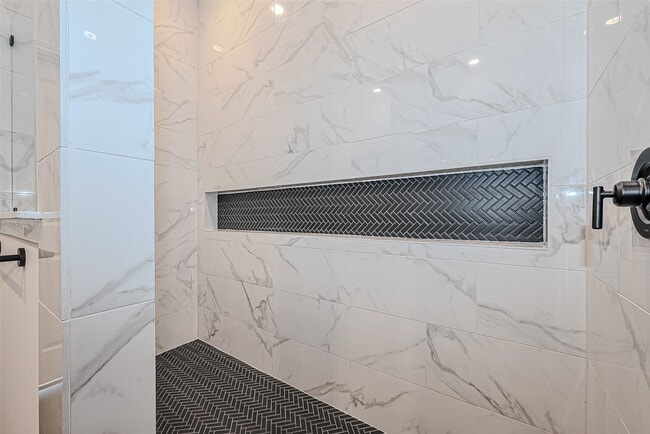 Building Photo - 2315 Red Chip Ln