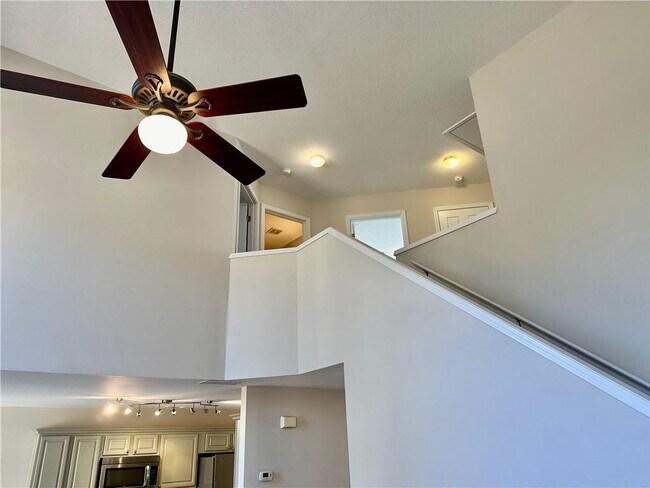 Building Photo - 725 Soneley Ct