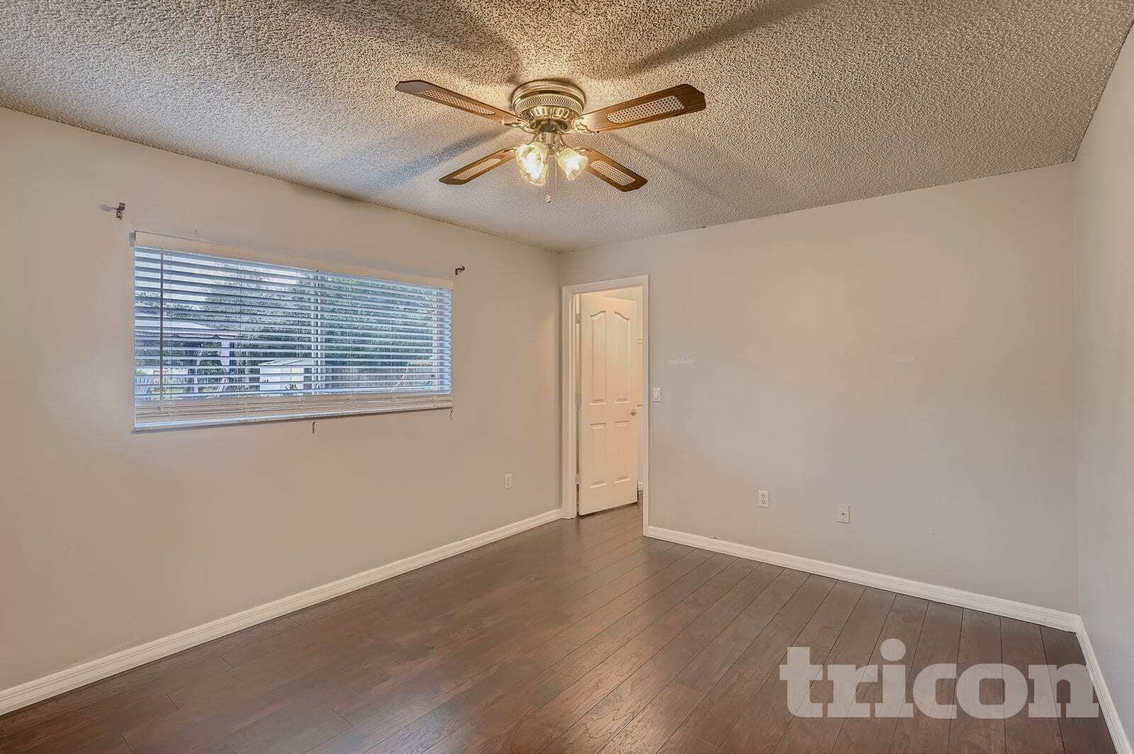 Building Photo - 1093 Dunlap Ave