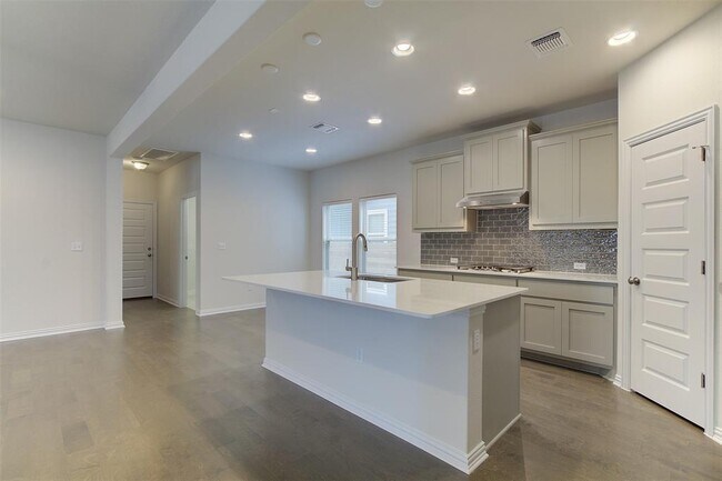 Building Photo - 8729 Belknap Rd.