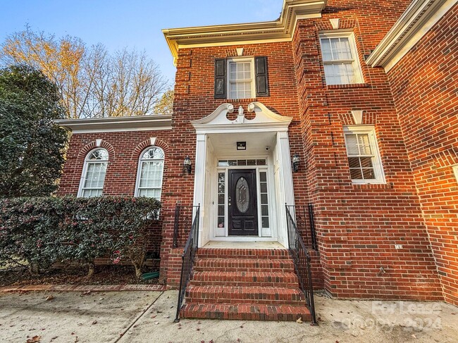 Building Photo - 11931 Overlook Mountain Dr