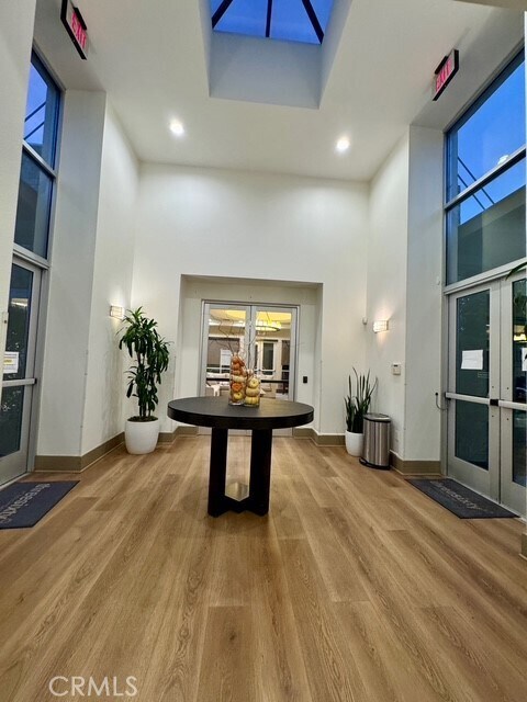 Building Photo - 5450 Strand