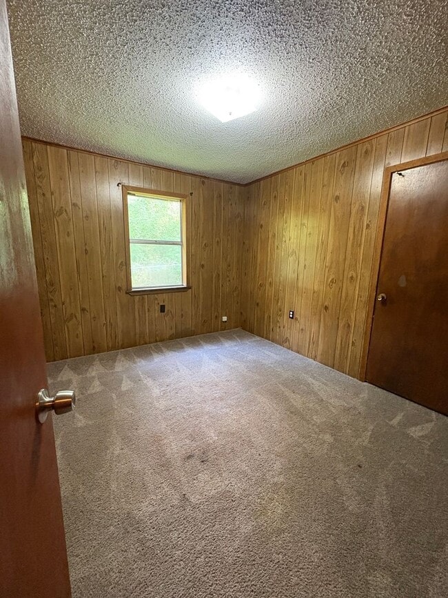 Building Photo - Spacious 3 bedroom/1.5 bath house in Mansfield, LA!