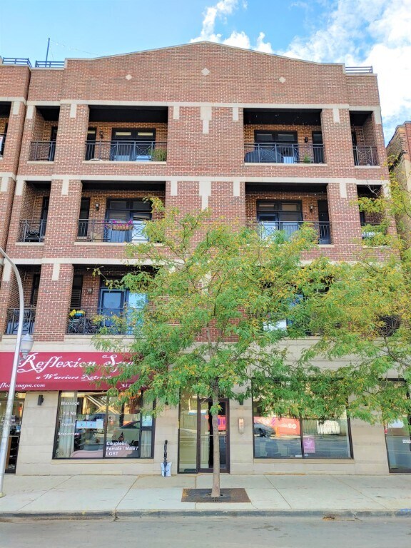 2B/2B Lakeview Luxury Condo Rental 3416 N Sheffield Ave Chicago IL