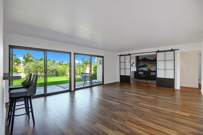 Building Photo - 80071 Palm Cir Dr
