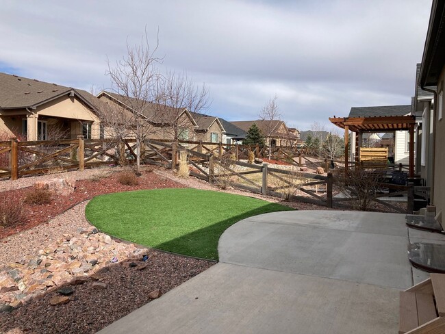 Building Photo - Ranch Style with Finished Basement with A/C