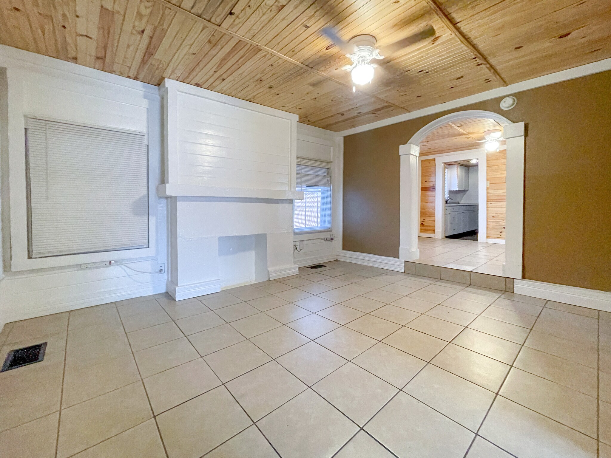 Building Photo - 3717 N 23rd St