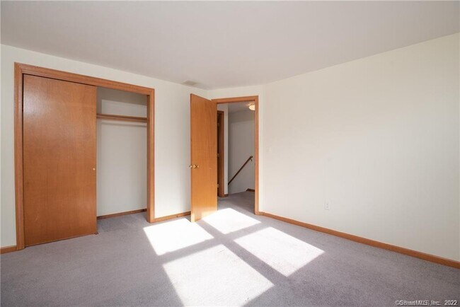 Building Photo - 2 Allspice Ln