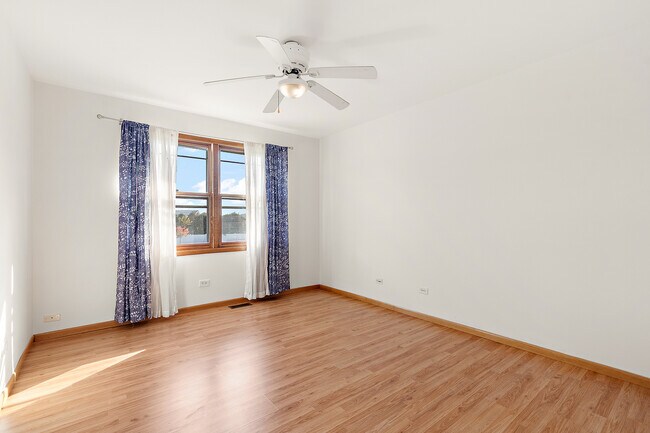 Building Photo - 17709 Peacock Ln