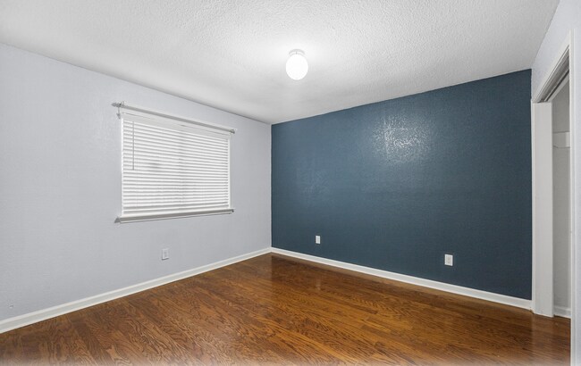 Building Photo - 3823 Suttonford Dr