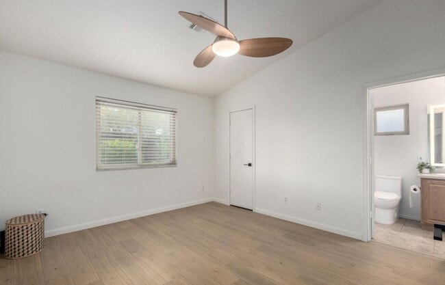 Building Photo - 4781 E Joslyn Heights Pl