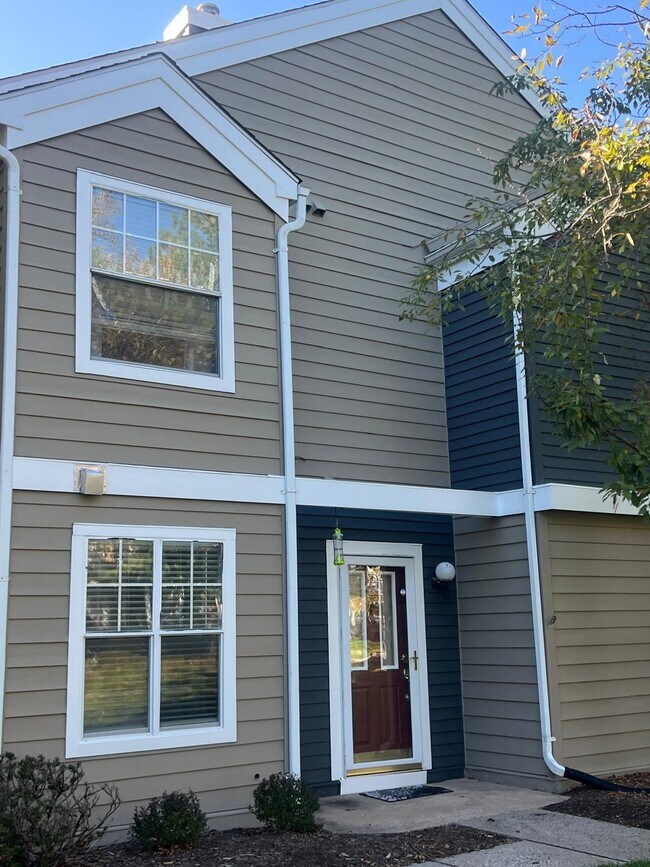 Building Photo - 131 Bonney Ct