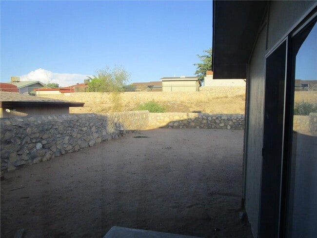 Building Photo - 1510 Greg Powers Dr