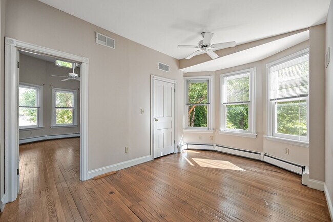 Building Photo - 1516 N Clayton St