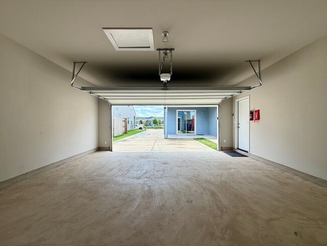Building Photo - 207 Cherry Blossom Ln