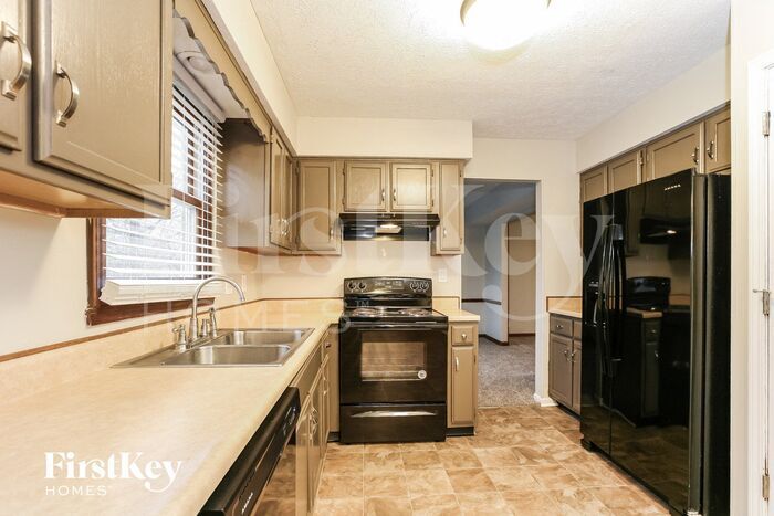 Building Photo - 8738 Buckhaven Dr