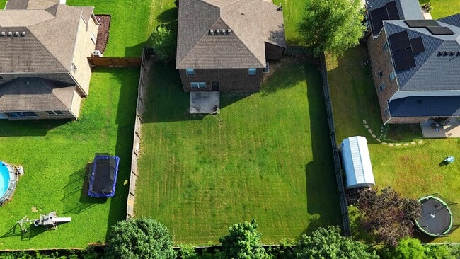 Building Photo - 74 Earnhardt Cir