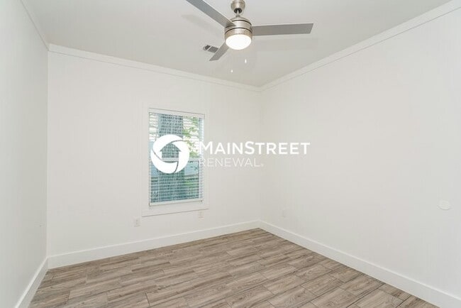 Building Photo - 3 Bedroom Pet-Friendly Home in Houston, TX with Main Street Renewal