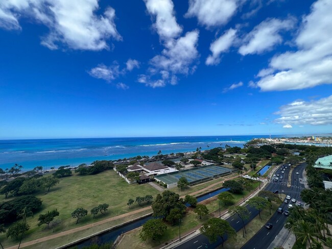 Building Photo - Nauru Tower 1704 - Beautiful & unobstructe...